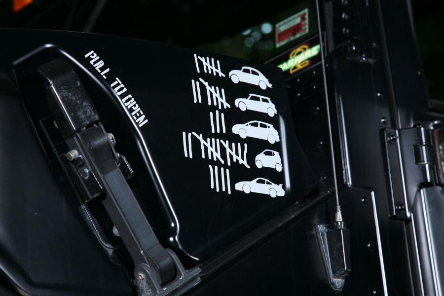  Hummer H1 by Cam Shaft 2011 года  (фото 2 из 14)
